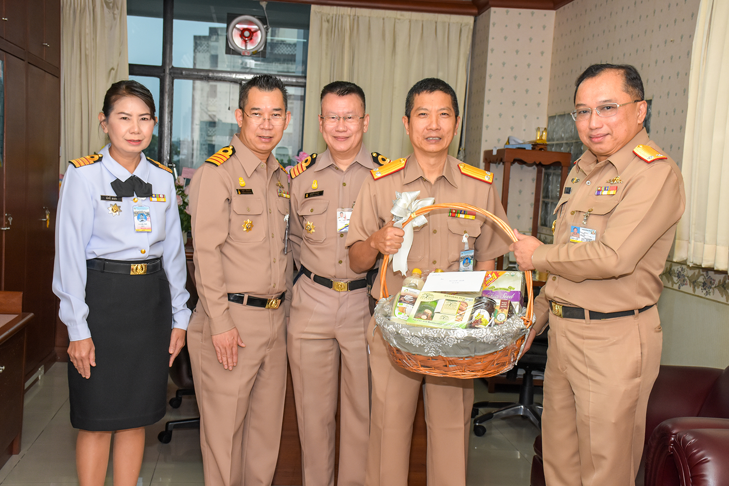 คณะผู้บริหาร รพ.ฯ เข้าอวยพรปีใหม่ รอง จก.พร.