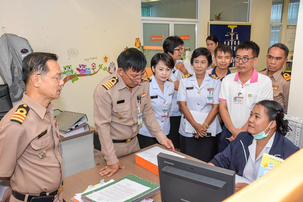 ตรวจเยี่ยมการลงข้อมูลทะเบียนคุมทรัพย์สินในระบบสารสนเทศ