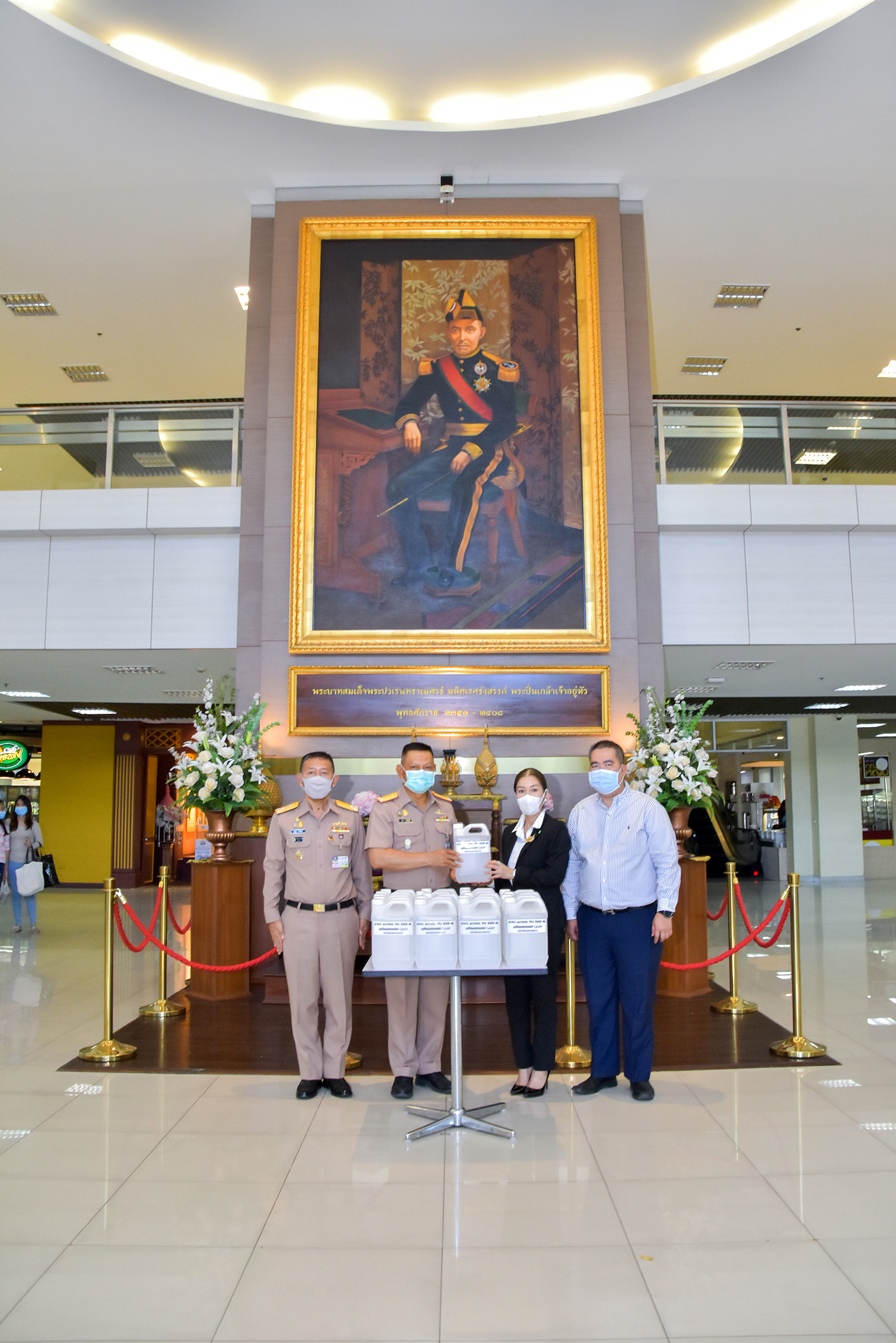 พลเรือโท เชษฐา ใจเปี่ยม ผู้อำนวยการสำนักงานประสานภารกิจด้านความมั่นคงกับกองอำนวยการรักษาความมั่นคงภายในราชอาณาจักร กองทัพเรือ